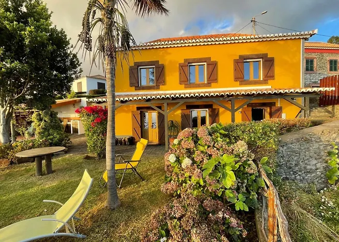 Casa Dos Falcoes Casa Rural De Construcao Tradicional