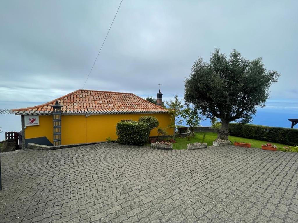 Casa Dos Falcoes De Construcao Tradicional * Faja da Ovelha