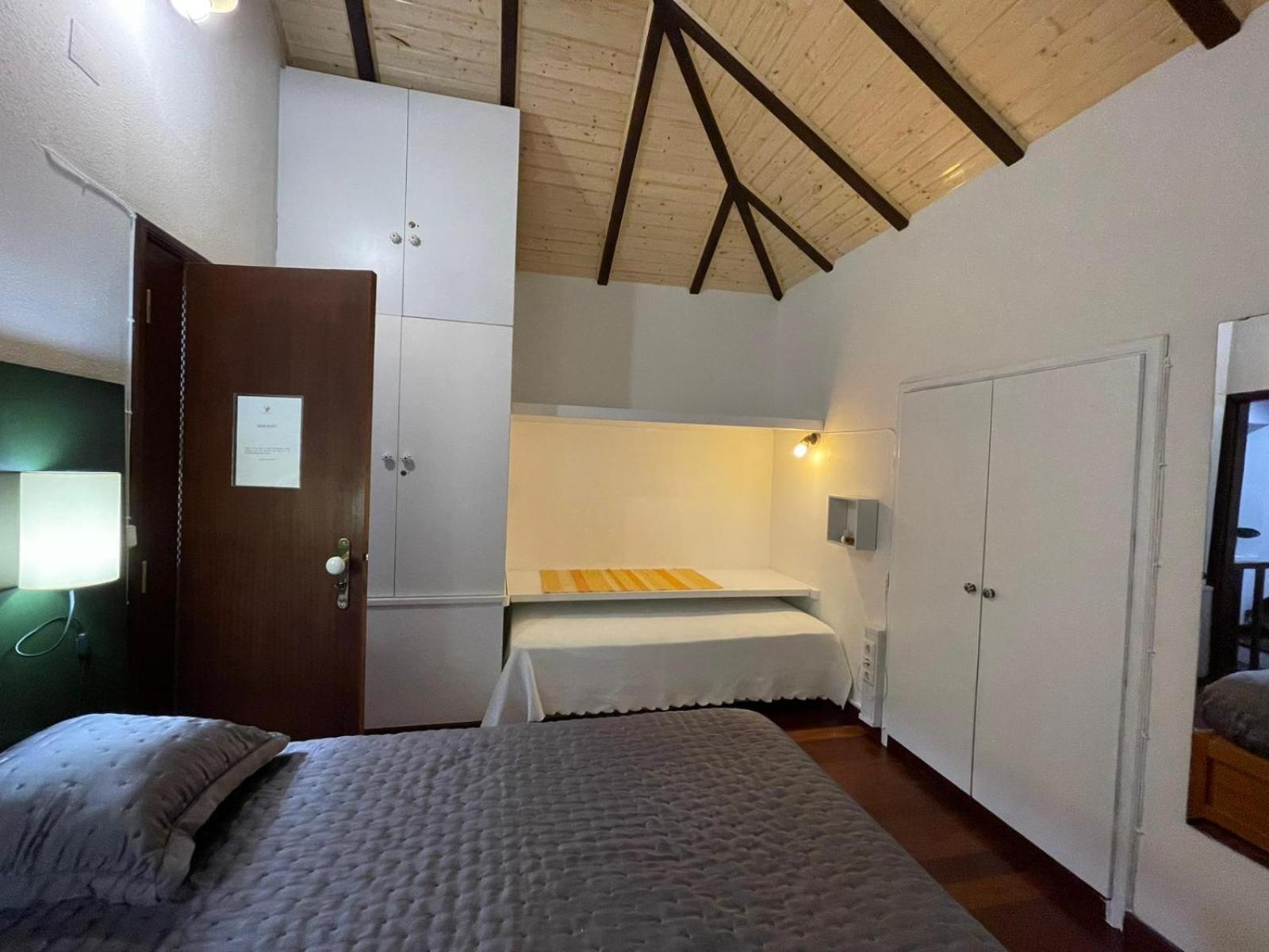 Casa Dos Falcões De Construção Tradicional Fajã da Ovelha