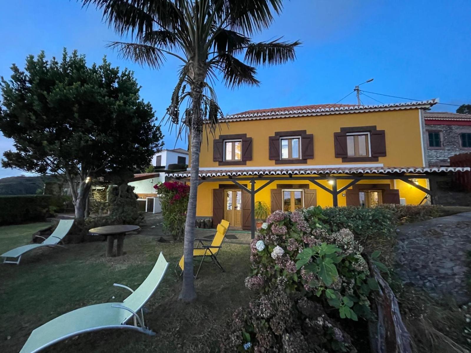 Casa Dos Falcoes De Construcao Tradicional