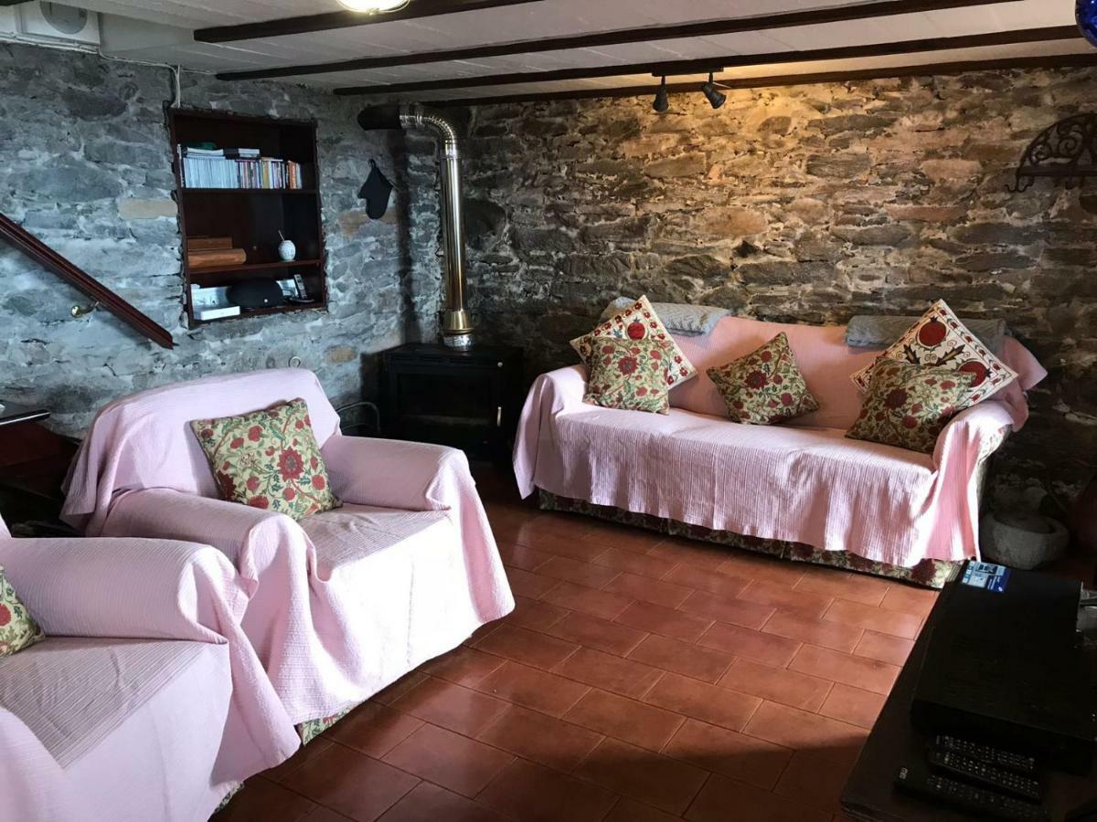 Casa Dos Falcoes De Construcao Tradicional Holiday home Faja da Ovelha